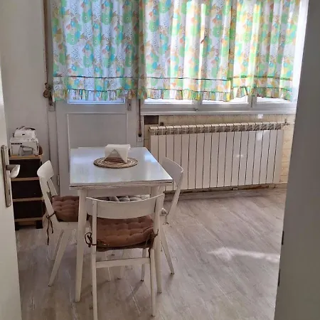 Lari's Oasis شقة سكوبجي